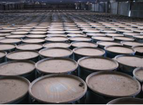 radioactive barrel drums